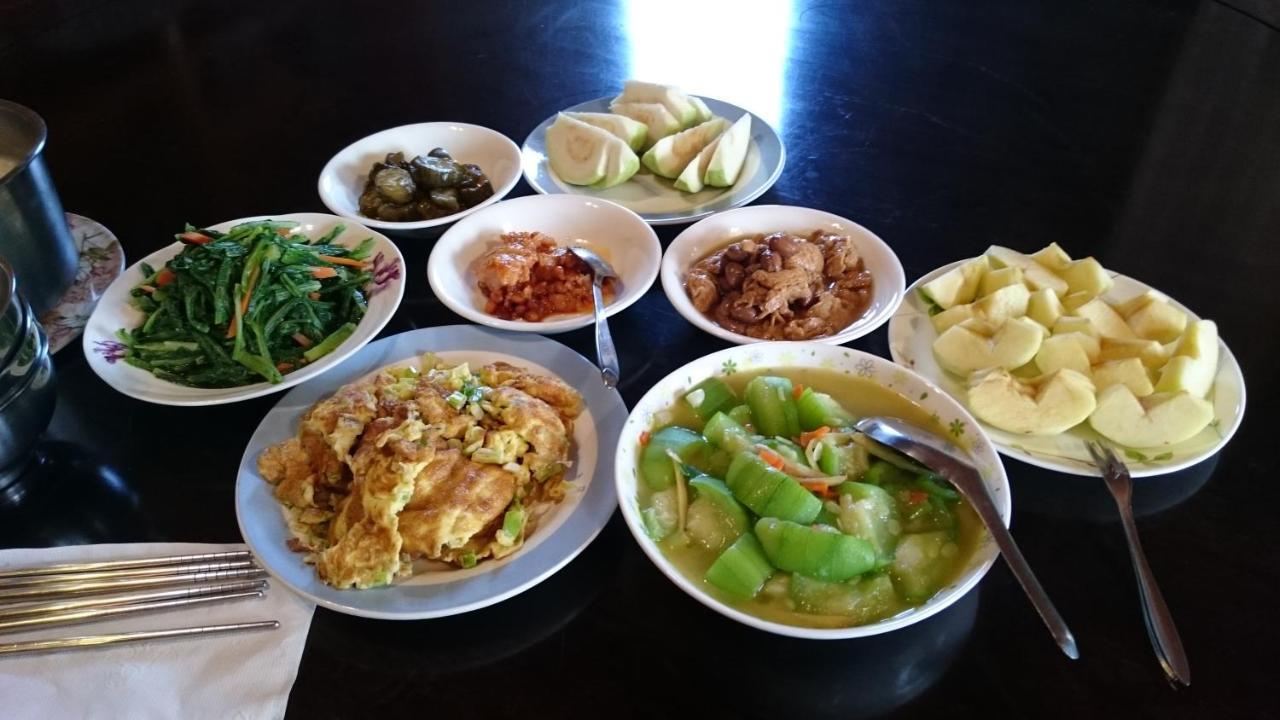Stone House Homestay Yilan Exteriör bild